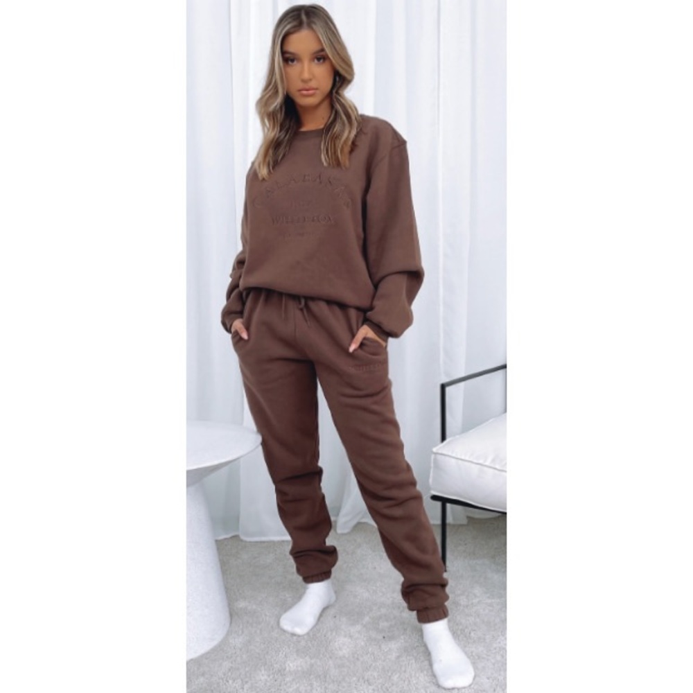 White Fox Chocolate Brown Matching Lounge Set